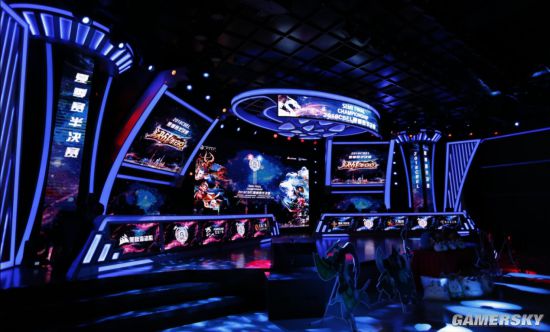 阿森西奥：埃梅里能让我充分发挥自己的潜力，最喜欢踢10号位.