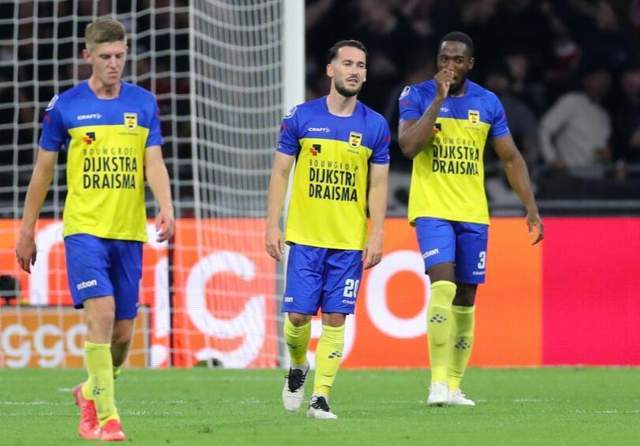 出了与众不 出了与众不